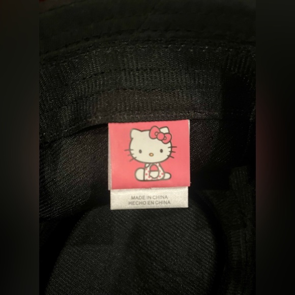 Sanrio Hello Kitty 🎀 Girls Black Fedora Hat HK Button M/L NWT - Picture 5 of 9